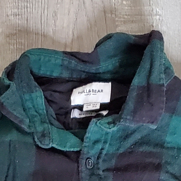 Green and black checkered flannel shirt - Picture 3 of 3